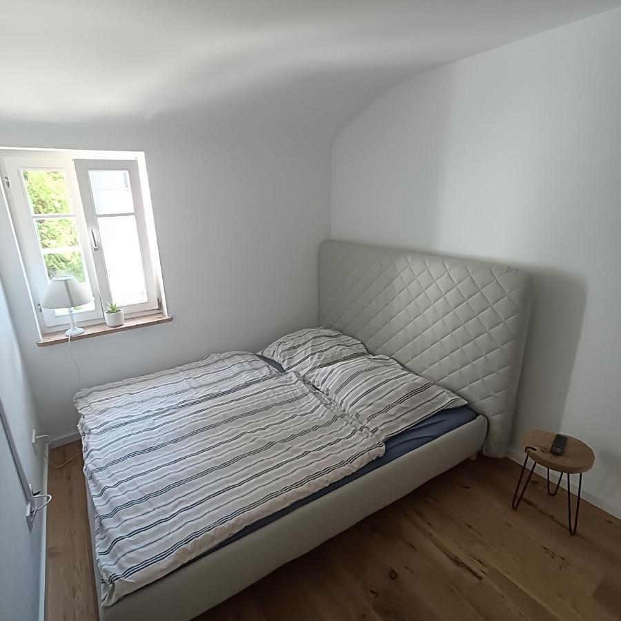 Apartments & Moeblierte Zimmer In Kahl Am Main, Kontaktloser Self Check-In, W-Lan, Schreibtisch, Duschbad, Kuechenzeile, Pkw-Plaetze Екстер'єр фото