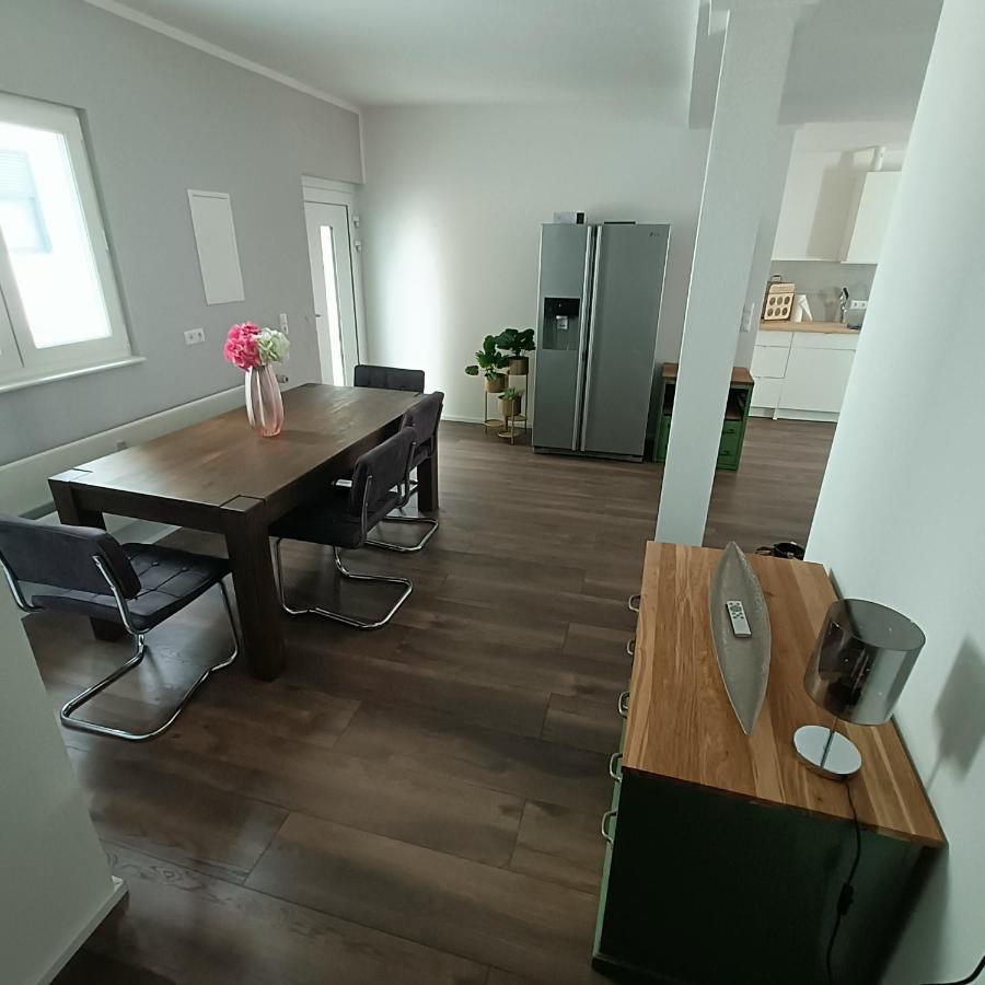 Apartments & Moeblierte Zimmer In Kahl Am Main, Kontaktloser Self Check-In, W-Lan, Schreibtisch, Duschbad, Kuechenzeile, Pkw-Plaetze Екстер'єр фото