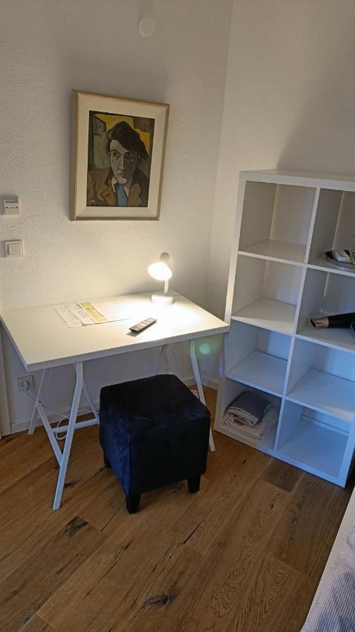 Apartments & Moeblierte Zimmer In Kahl Am Main, Kontaktloser Self Check-In, W-Lan, Schreibtisch, Duschbad, Kuechenzeile, Pkw-Plaetze Екстер'єр фото